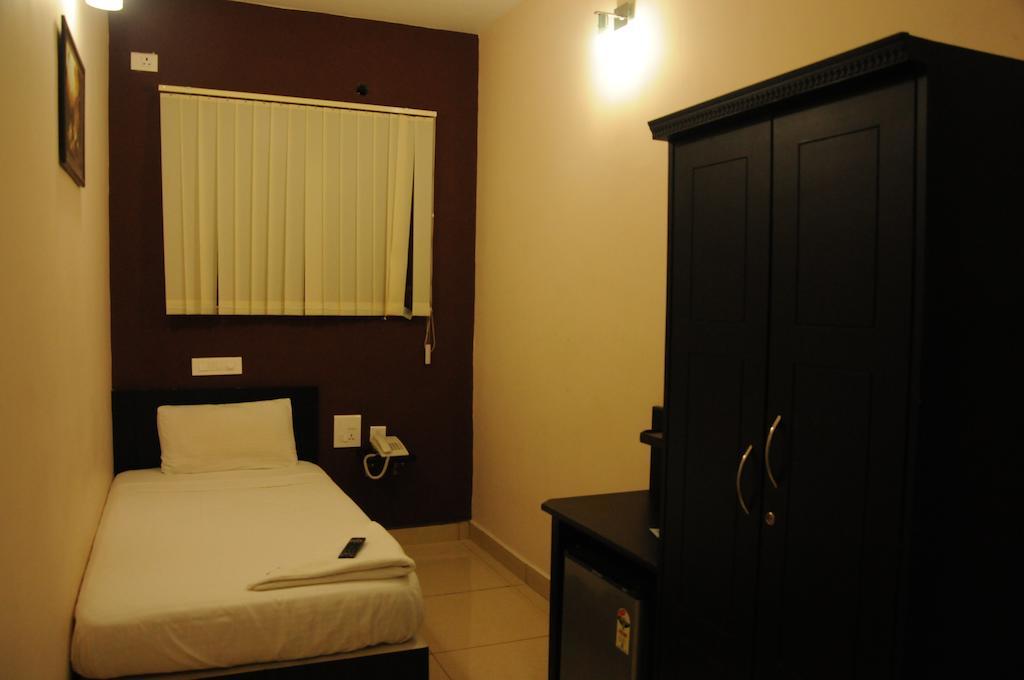 Hotel Sri Krishna Residency Udupi Exterior foto